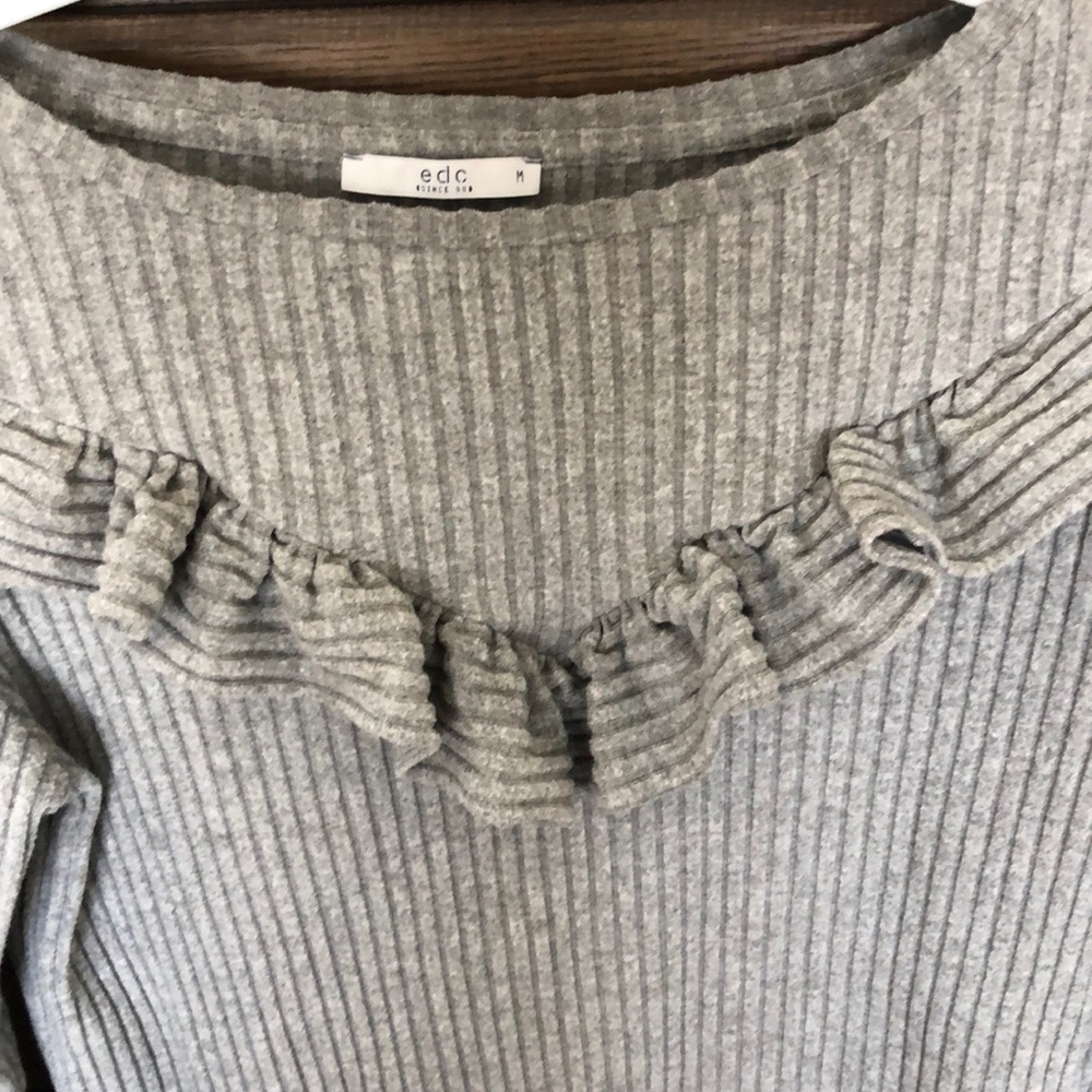 Shirt - Picture 3 of 4